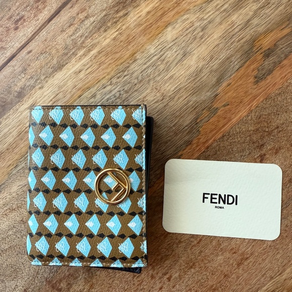 Fendi Calf Leather F Logo Small Bifold Wallet - Picture 3 of 16